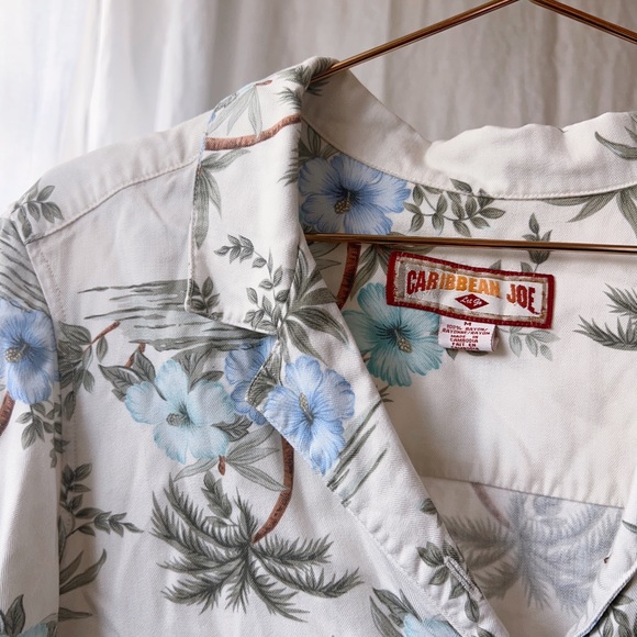 Vintage Island Button-down Blouse - Picture 7 of 7